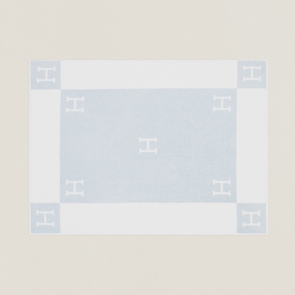 Hermes Avalon Hooded Bath Towel